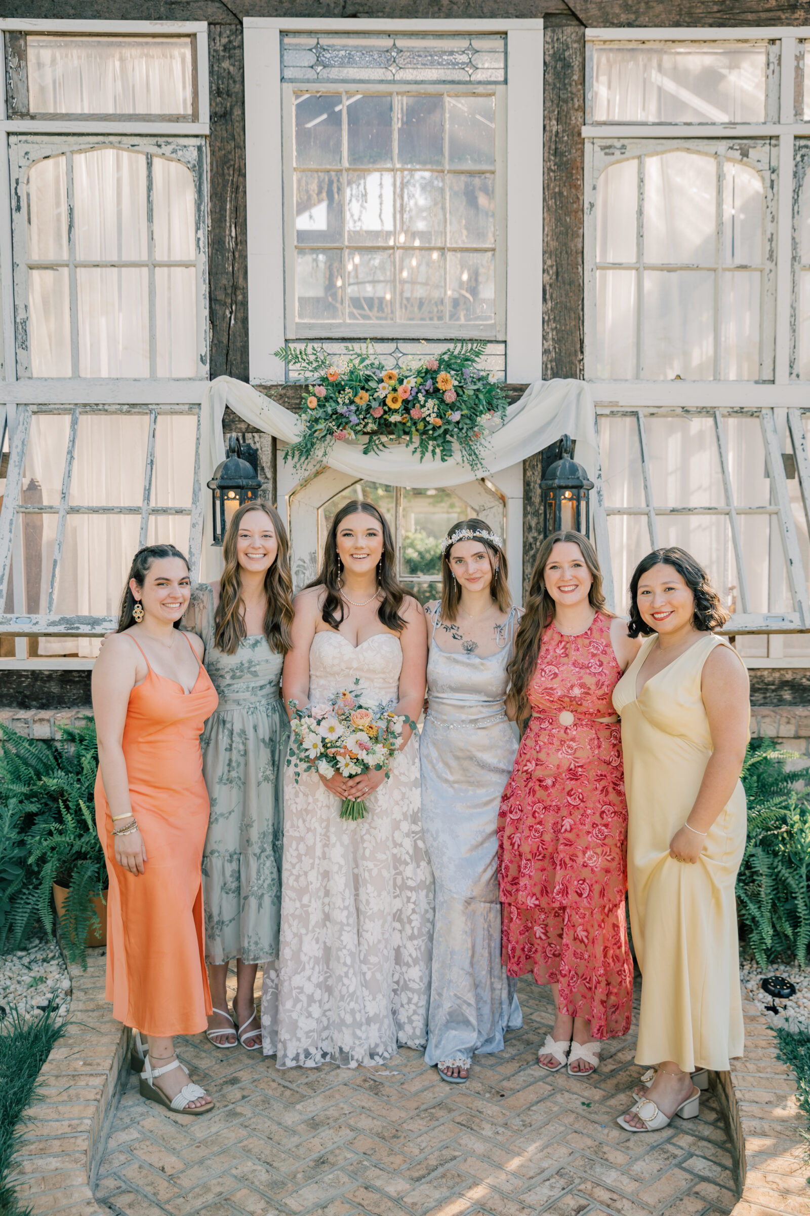 Three Oaks Manor Wedding in Madison Heights, VA | Virginia Wedding Photographer | bride and bridesmaids