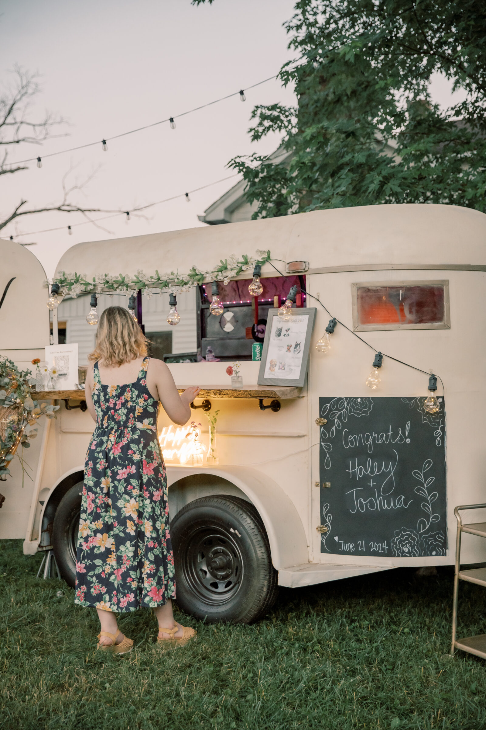 Three Oaks Manor Wedding in Madison Heights, VA | Virginia Wedding Photographer | guest getting a cocktail at the Something Vintage mobile bar