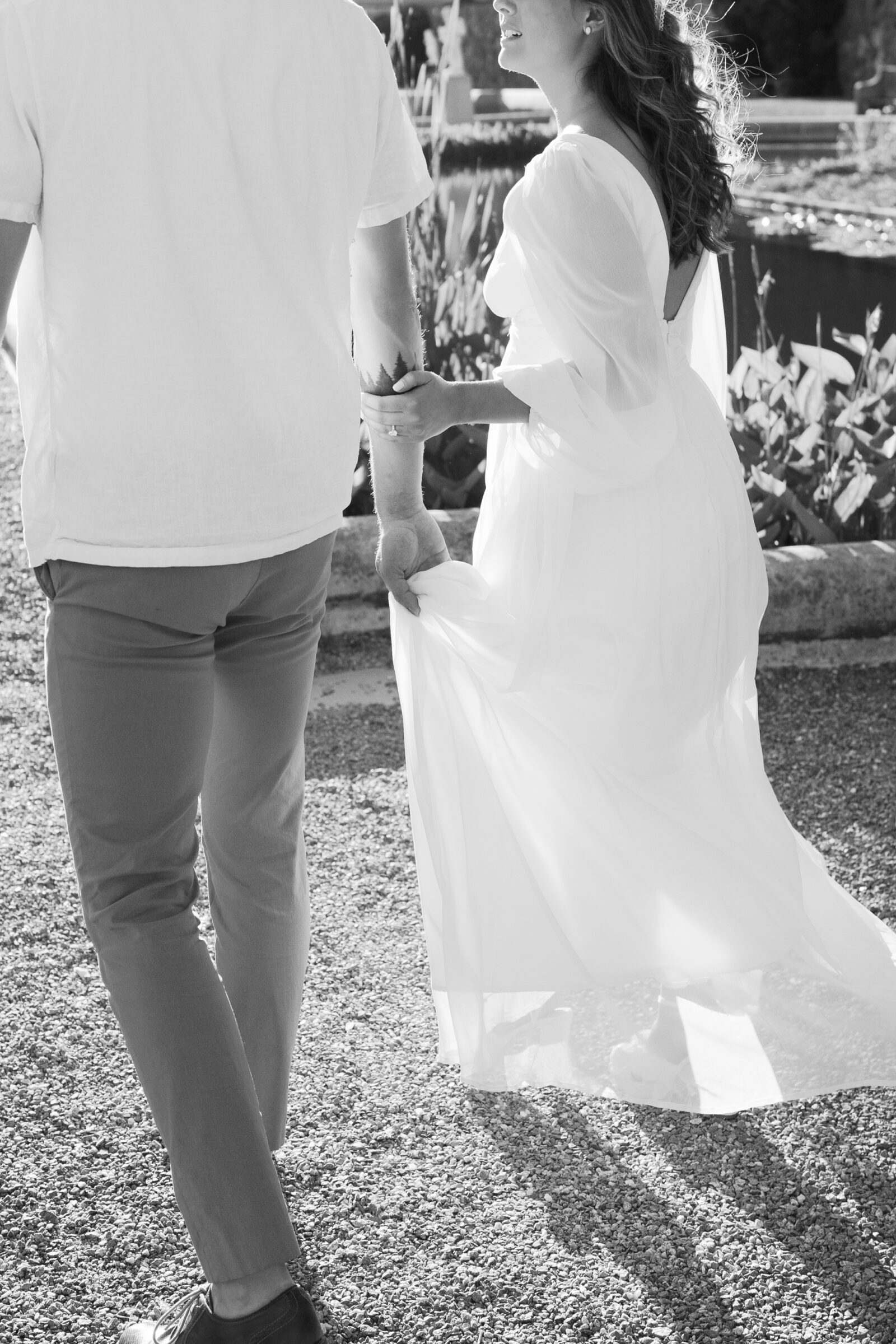 Engagement Photos at the Biltmore Estate | coupe walk through Italian Gardens at the Biltmore
