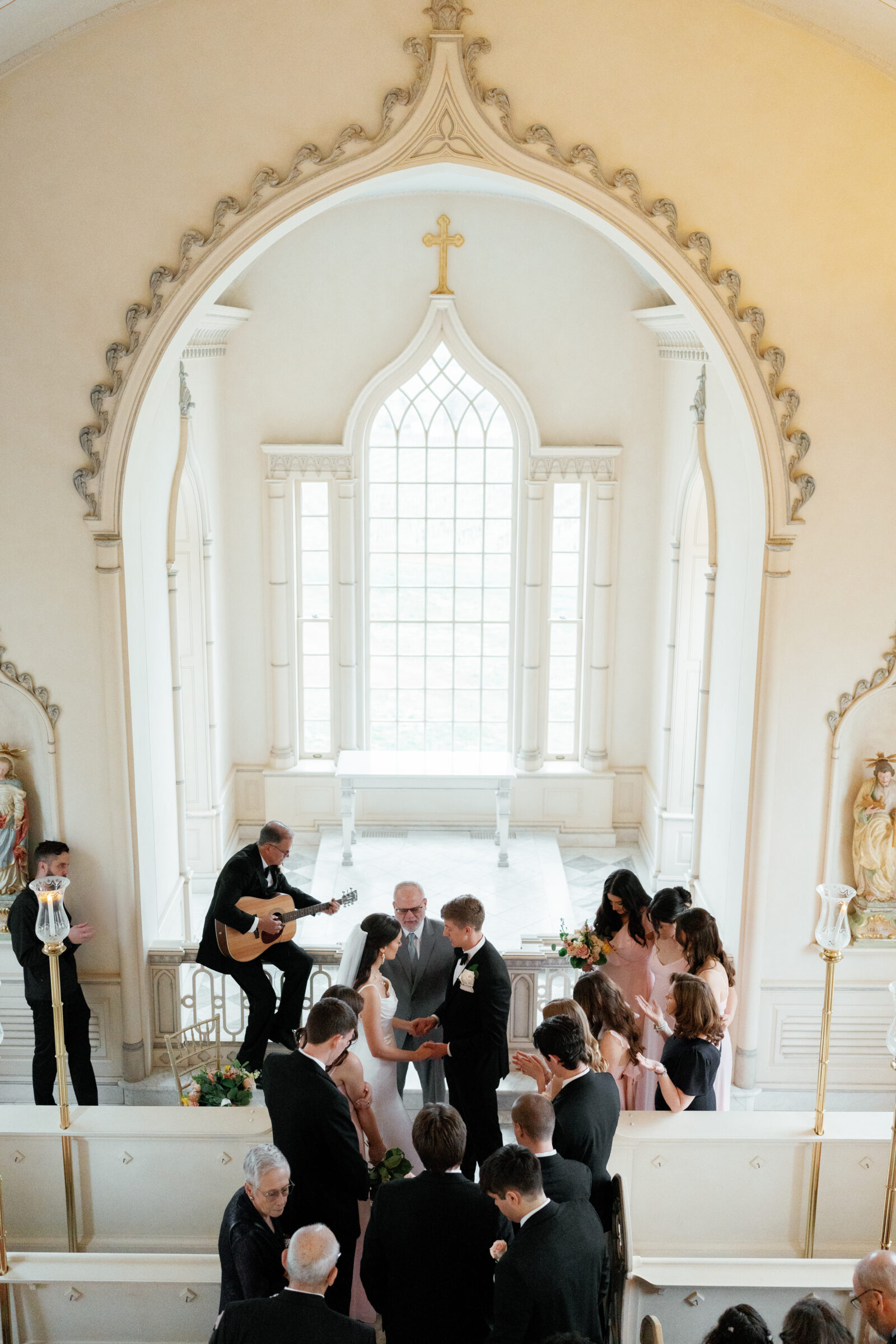 Trump Winery Chapel in Charlottesville, VA | bride and groom pray during worship