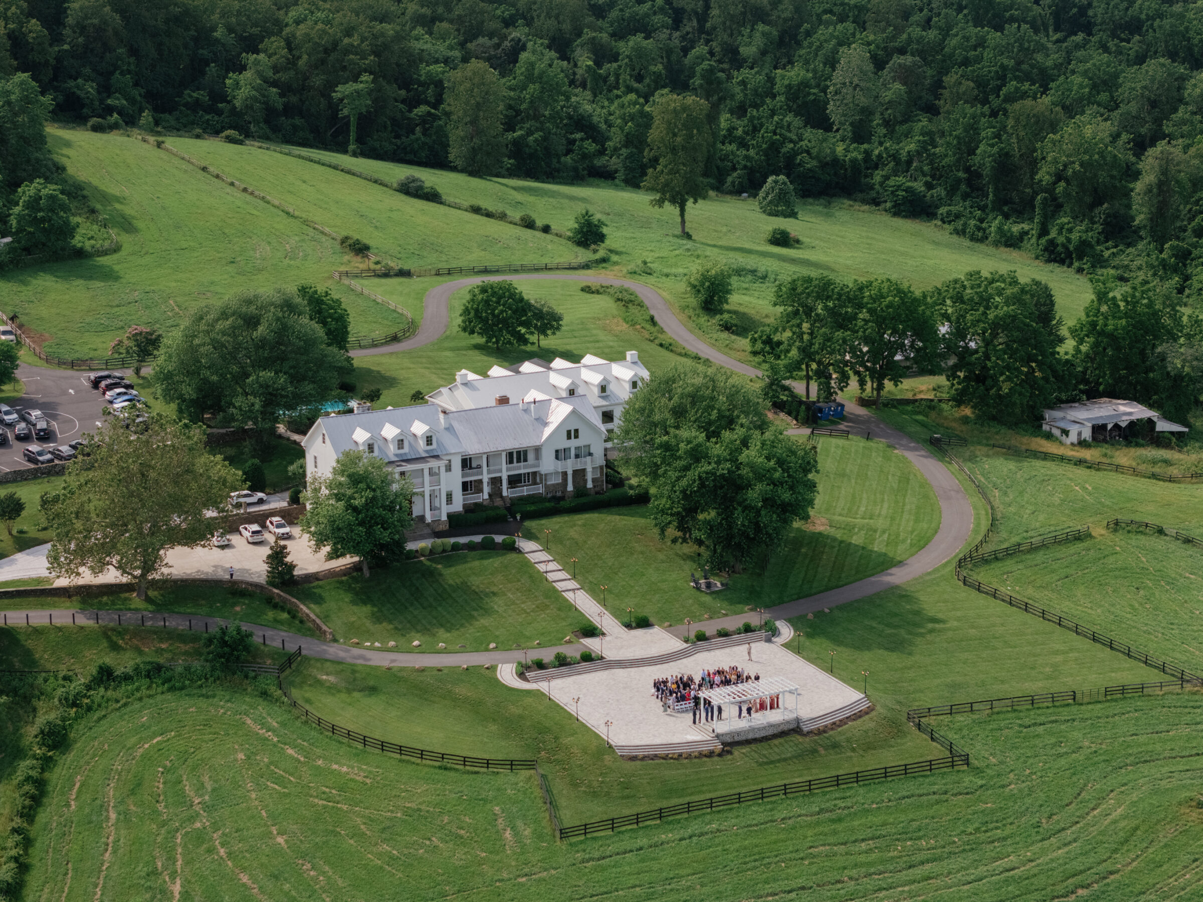 Drone view of The View at Bluemont venue and ceremony site during a scenic Bluemont VA wedding